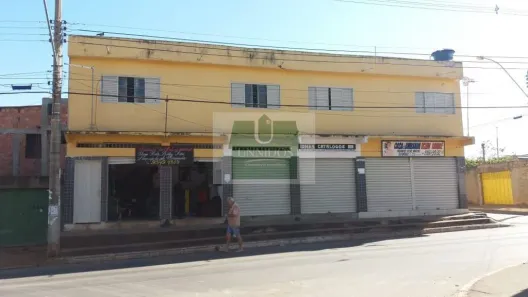 Prédio Comercial com 2 Quartos à venda, 270m² no Jardim Roriz, Brasília
