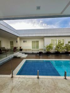 Casa de Condomínio com 3 Quartos para venda ou aluguel, 600m² no Lagoa Nova, Natal