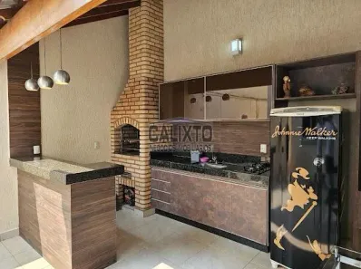 Casa com 3 Quartos à venda, 220m² no Alto Umuarama, Uberlândia