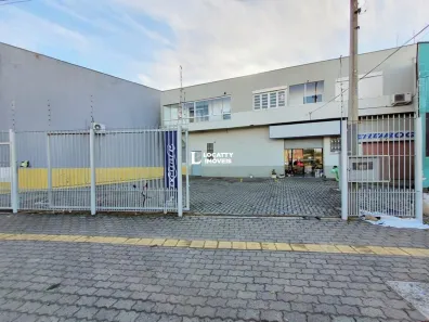 Apartamento com 4 Quartos para alugar, 220m² no Passo da Areia, Porto Alegre