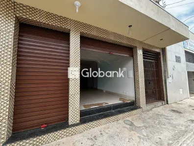 Ponto Comercial para alugar, 50m² no Vila Guilhermina, Montes Claros