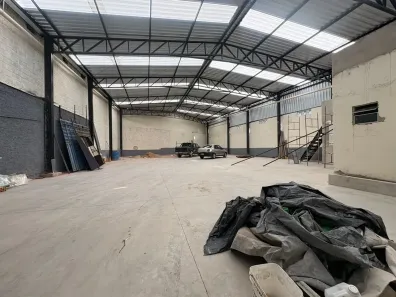 Galpão/Depósito/Armazém para alugar, 460m² no Dom Bosco, Belo Horizonte