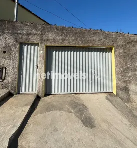 Casa com 2 Quartos para alugar, 200m² no Glória, Contagem