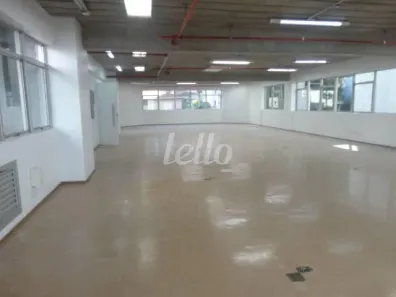 Sala Comercial para alugar, 196m² no Vila Olímpia, São Paulo