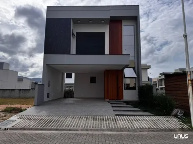 Casa de Condomínio com 3 Quartos à venda, 189m² no Beira Rio, Biguaçu