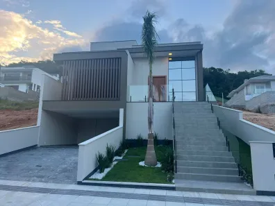 Casa com 3 Quartos à venda, 196m² no Forquilhas, São José