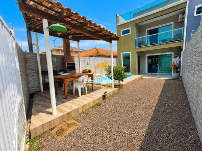 Sobrado com 3 Quartos à venda, 185m² no Balneário Coroados, Guaratuba