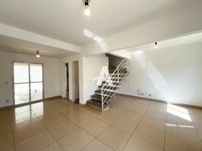 Casa de Condomínio com 3 Quartos para alugar, 140m² no Morada da Colina, Uberlândia