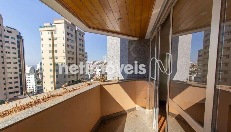 Apartamento com 3 quartos — Funcionários, Belo Horizonte