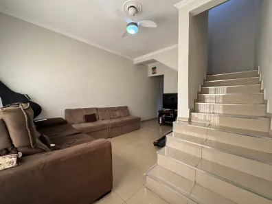 Sobrado com 5 Quartos à venda, 209m² no Real, Praia Grande