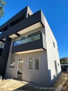 Sobrado com 3 Quartos à venda, 120m² no Barreirinha, Curitiba