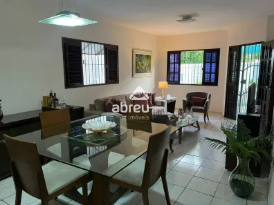Casa com 3 Quartos à venda, 150m² no Candelária, Natal