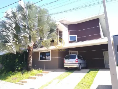 Sobrado com 4 Quartos para alugar, 248m² no Loteamento Villa Branca, Jacareí