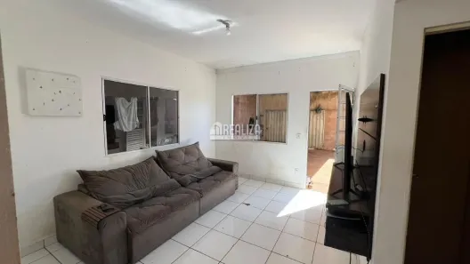 Casa com 2 Quartos à venda, 70m² no Residencial Jardim Anatê II, Uberaba