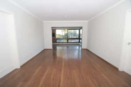 Apartamento com 3 Quartos para alugar, 45m² no Laranjal, Pelotas