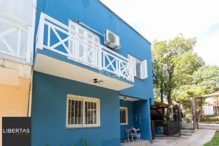 Casa com 2 Quartos à venda, 115m² no Vila Nova, Porto Alegre