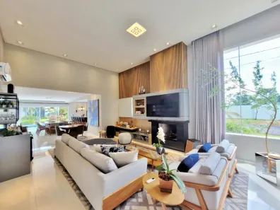 Casa de Condomínio com 4 Quartos à venda, 210m² no , Xangri-lá