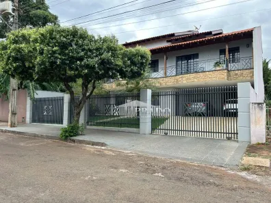 Sobrado com 3 Quartos à venda, 400m² no Centro, Ibiporã