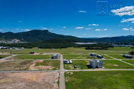 Lote/Terreno à venda, 1135m² no Sertão do Maruim, São José