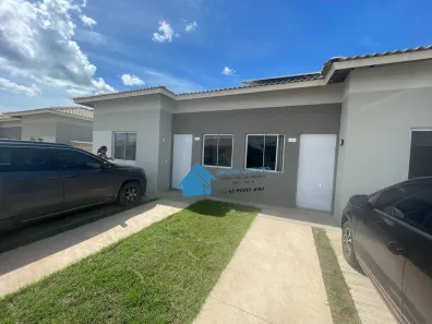 Casa com 3 Quartos à venda, 79m² no Petrópolis, Várzea Grande
