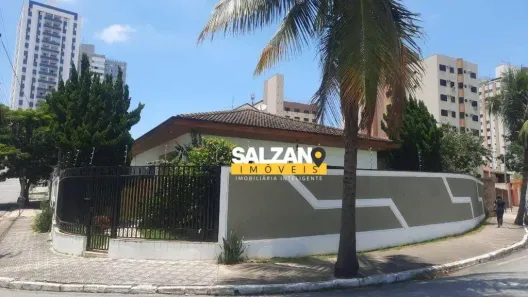 Casa com 4 Quartos para alugar, 300m² no Jardim das Nações, Taubaté