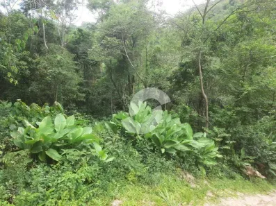 Lote/Terreno à venda, 690m² no Piratininga, Niterói