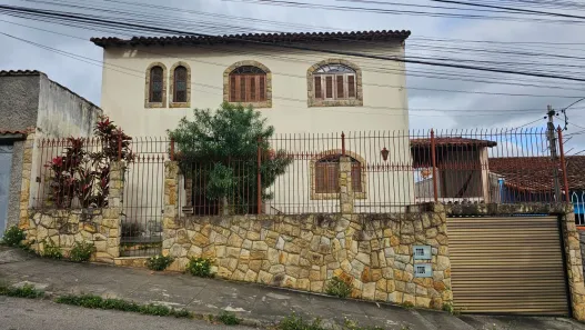 Casa com 3 Quartos à venda, 124m² no Bairu, Juiz de Fora