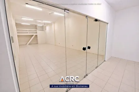 Sala Comercial para alugar, 75m² no Centro, Blumenau