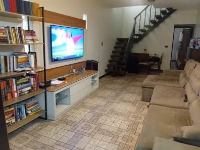 Sobrado com 3 Quartos à venda, 200m² no Jardim Las Vegas, Santo André