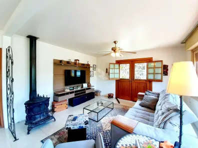 Casa com 3 Quartos à venda, 172m² no Três Figueiras, Porto Alegre