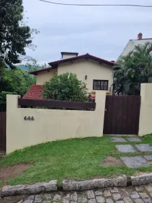 Sobrado com 4 Quartos para alugar, 350m² no Taquara, Rio de Janeiro