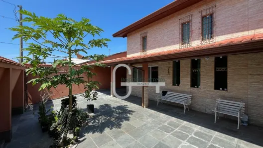 Casa com 3 Quartos à venda, 295m² no Balneário Stella Maris, Peruíbe