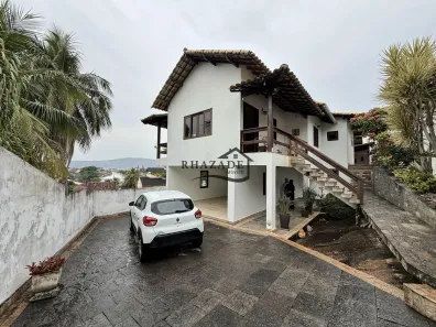 Casa com 3 Quartos à venda, 240m² no Piratininga, Niterói