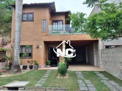 Casa de Condomínio com 3 Quartos à venda, 240m² no Venda das Pedras, Itaboraí