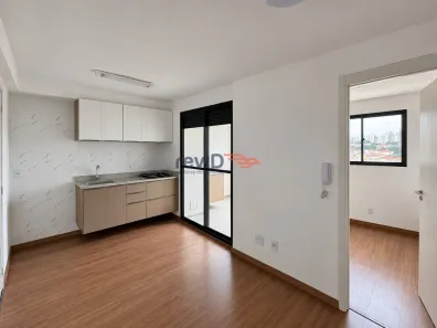 Apartamento com 2 Quartos para alugar, 32m² no Jardim Aeroporto, São Paulo
