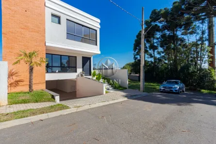 Casa de Condomínio com 3 Quartos à venda, 290m² no Santa Cândida, Curitiba