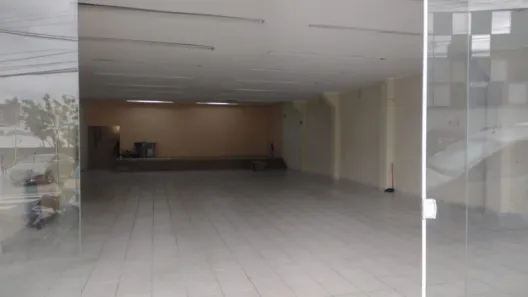 Ponto Comercial para alugar, 300m² no Jardim Santo Antônio, Santo André