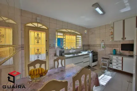Sobrado com 3 Quartos à venda, 185m² no Taboão, Diadema