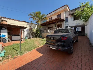 Casa com 3 Quartos à venda, 112m² no Santa Amélia, Belo Horizonte