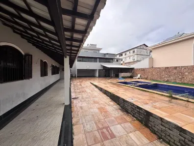 Casa com 6 Quartos para alugar, 200m² no Centro, São Pedro da Aldeia