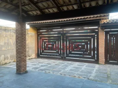 Sobrado com 3 Quartos à venda, 220m² no Pontal de Santa Marina, Caraguatatuba