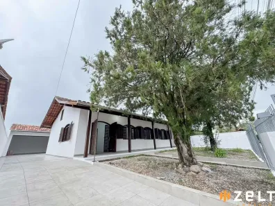 Casa com 3 Quartos para alugar, 190m² no Itoupava Norte, Blumenau