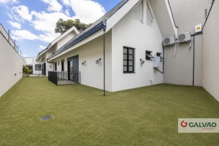 Casa com 3 Quartos para alugar, 260m² no Boa Vista, Curitiba