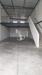 Galpão/Depósito/Armazém para alugar, 210m² no Loteamento Residencial Pequis, Uberlândia