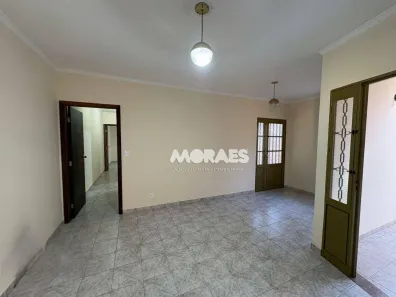 Casa com 3 Quartos para alugar, 140m² no Vila Independência, Bauru