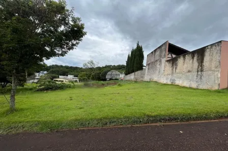 Lote/Terreno à venda, 642m² no La Salle, Pato Branco