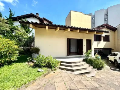 Casa com 3 Quartos para alugar, 298m² no Bela Vista, Caxias do Sul