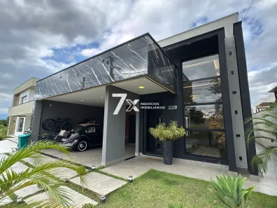Casa de Condomínio com 3 Quartos à venda, 190m² no Terras Alpha, Resende