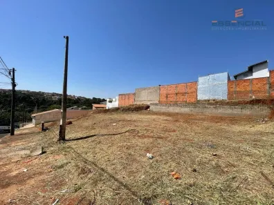 Lote/Terreno à venda, 250m² no Jardim Ypê, Botucatu