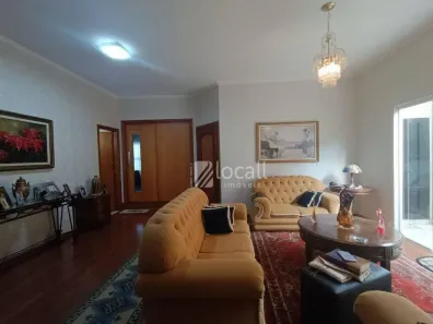 Casa com 3 Quartos à venda, 238m² no Jardim Maria Cândida, São José do Rio Preto